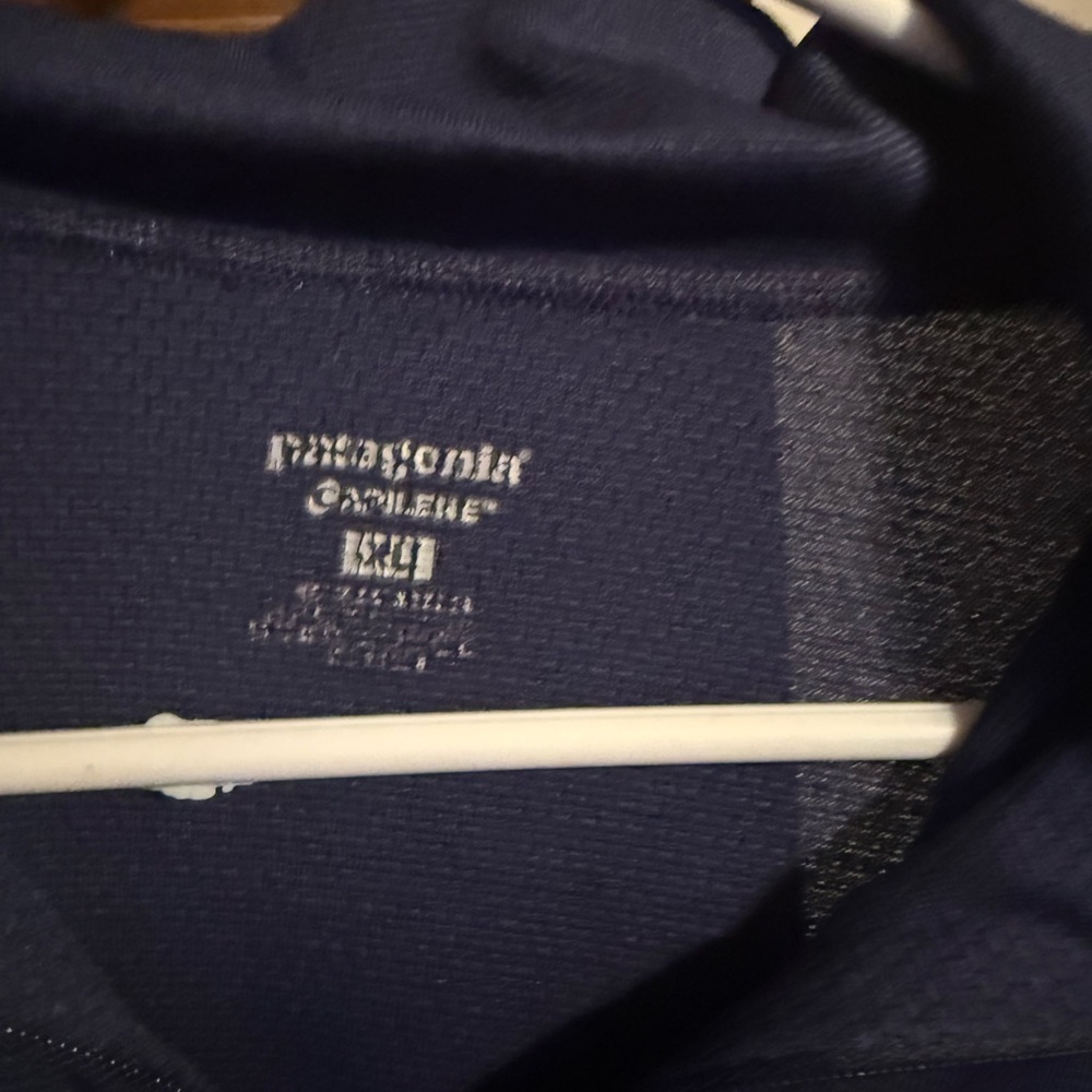 Patagonia Capilene XL navy quarter zip guc - Picture 7 of 8